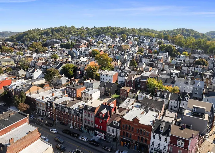 Apartment Lawrenceville 1b Bright And Stylish 2 Bedroom With Free Street Parking Pittsburgh